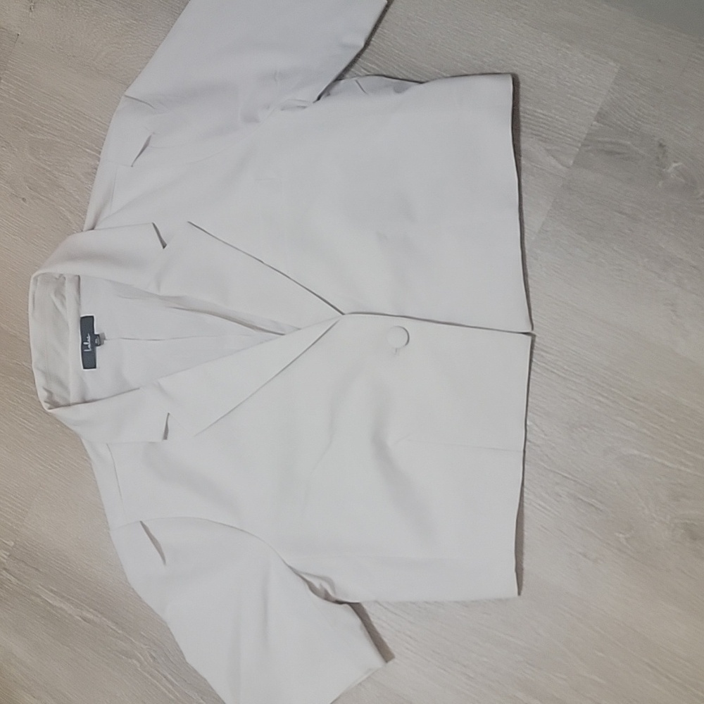 LULUS BLAZER IRON SHORT SLEEVES